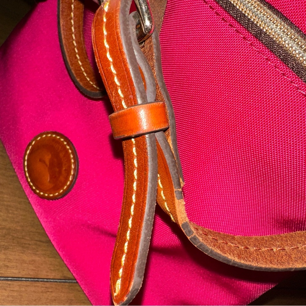 Dooney & Bourke Pink Nylon Crossbody Messenger Bag Pockets Brown Leather Straps - Picture 10 of 16